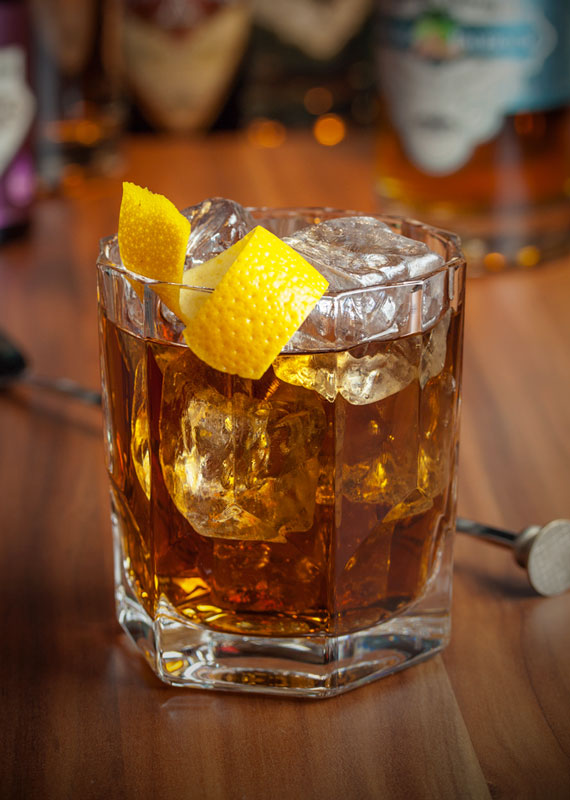 10+ Old-Fashioned Drink Cocktails townandcountrymag